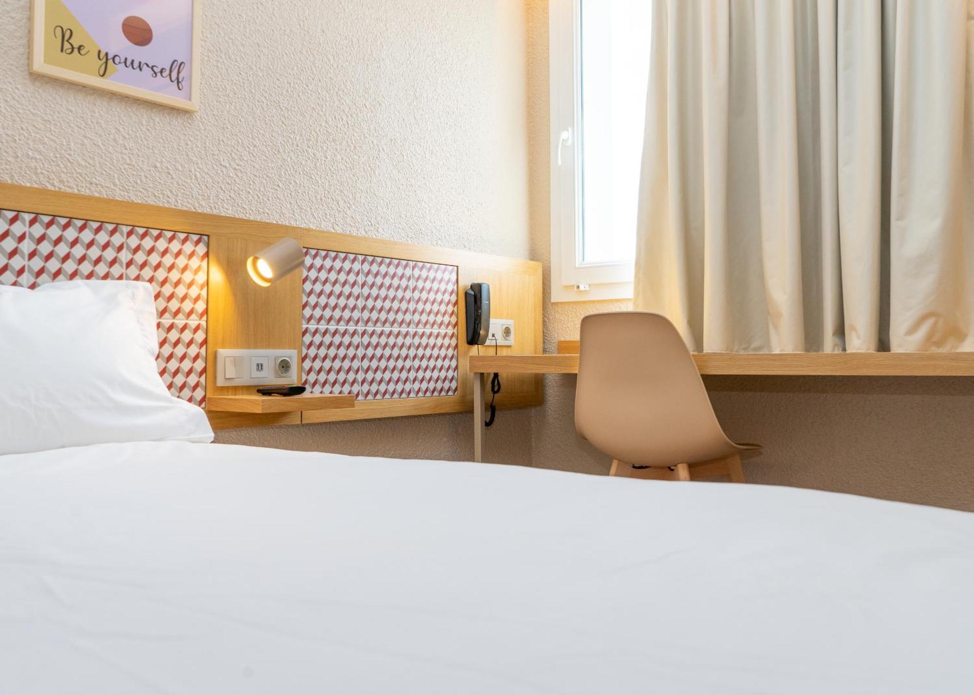 Flag Hotel Lisboa Oeiras Bagian luar foto