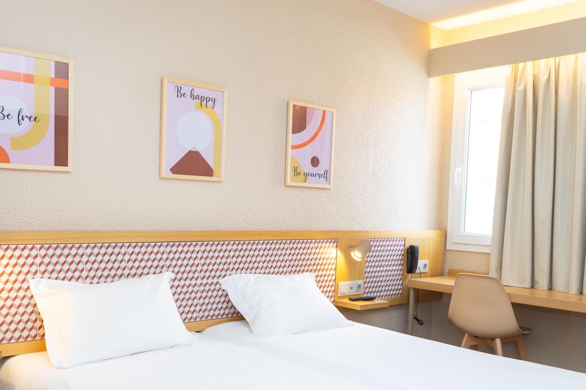 Flag Hotel Lisboa Oeiras Bagian luar foto